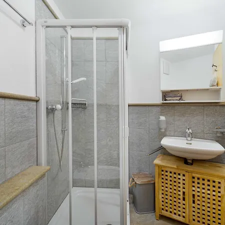 Apartman Chesa Erica 65m2 With Private Garden Silvaplana