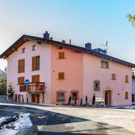 Chesa Erica 65m2 With Private Garden Apartment Silvaplana